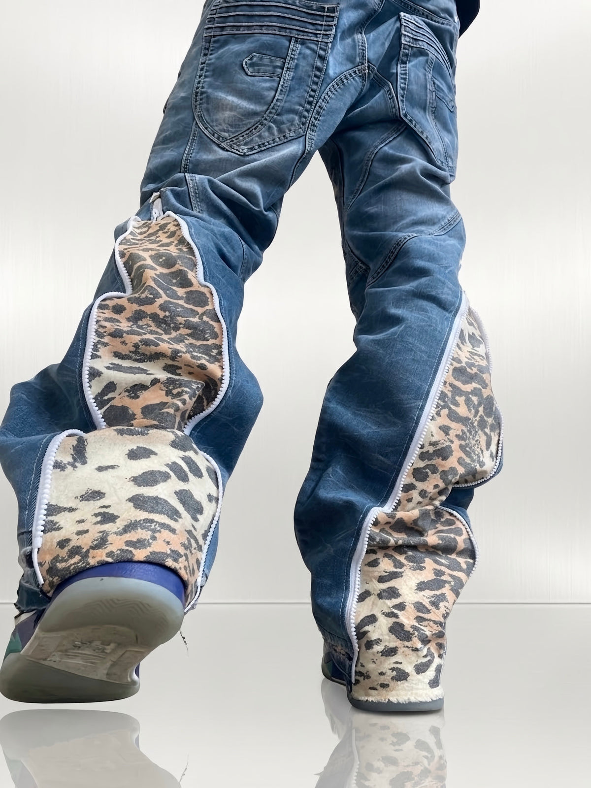LEOPARD JEANS 002