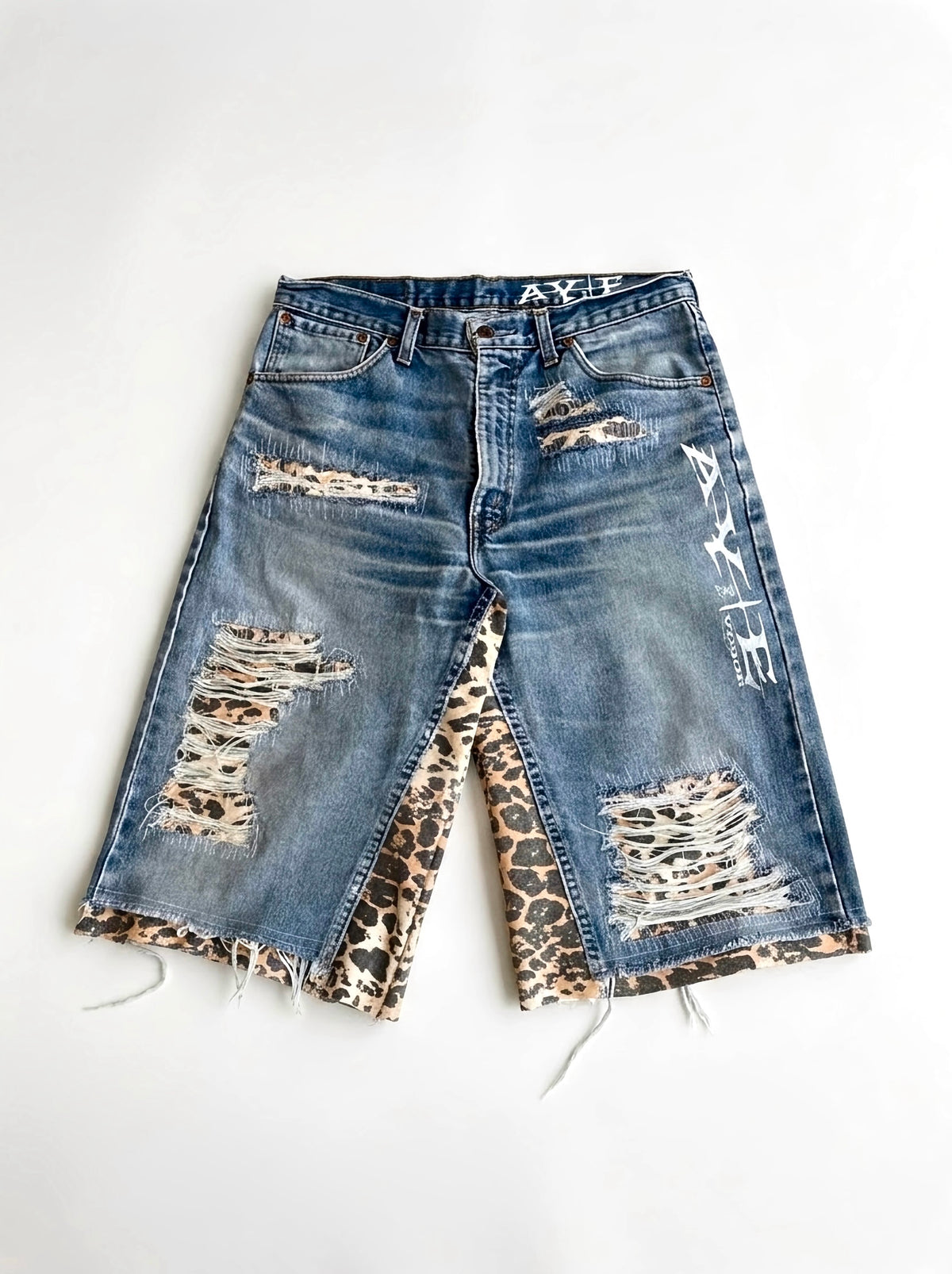 LEOPARD SHORTS
